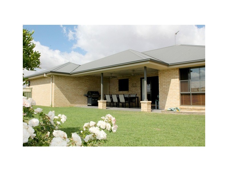 16 Holmwood Drive,, Dubbo NSW 2830