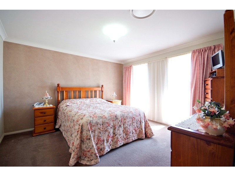 31 Lakeside Circuit, Dubbo NSW 2830