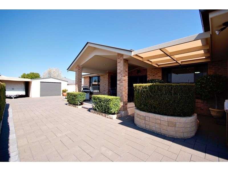 31 Lakeside Circuit, Dubbo NSW 2830