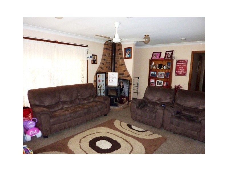 9 Edinburgh Avenue, Dubbo NSW 2830