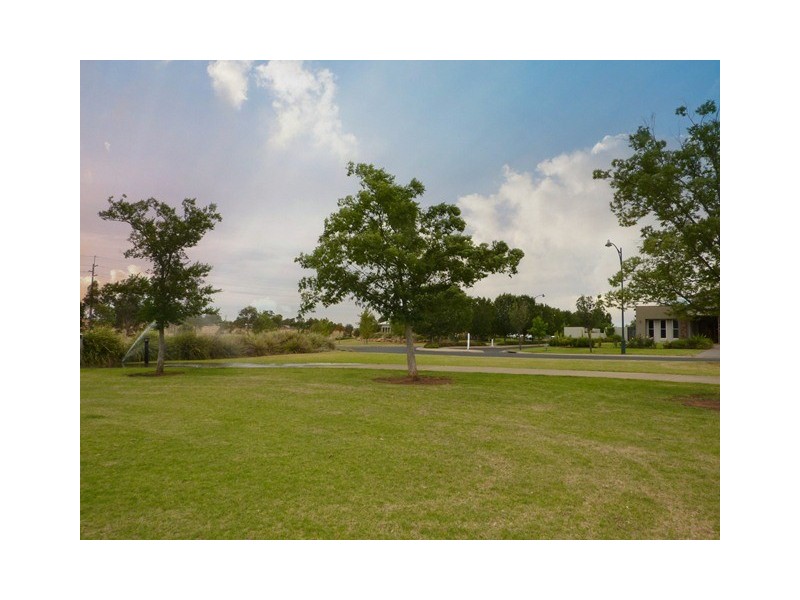 38 Southlakes Parade, Dubbo NSW 2830