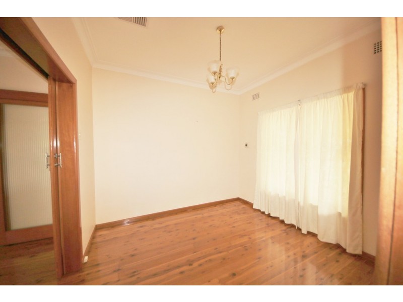 169 Gipps Street, Dubbo NSW 2830