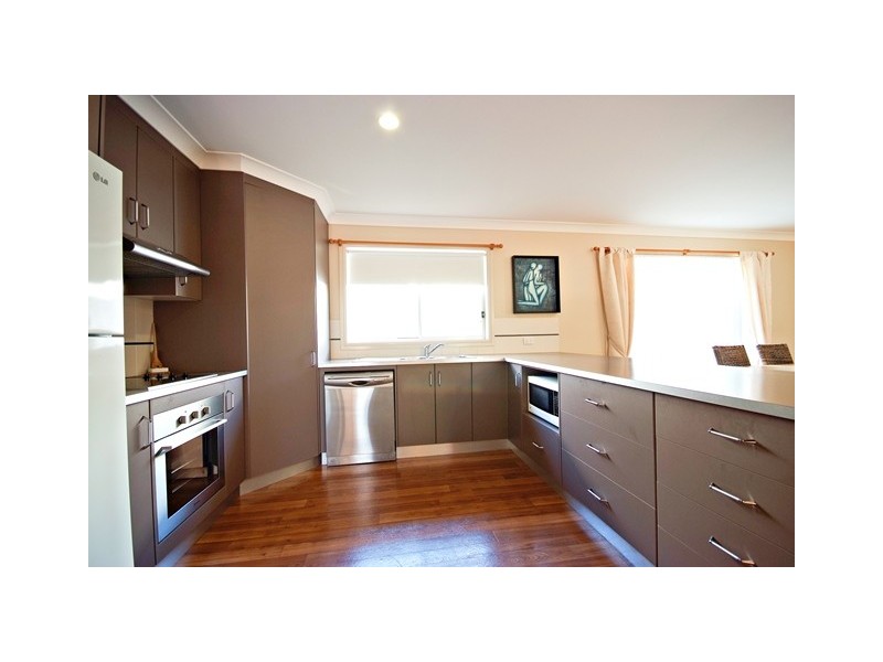 6 Cypress Point Drive, Dubbo NSW 2830