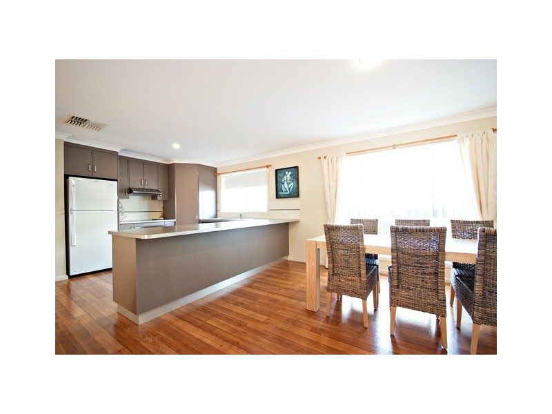 6 Cypress Point Drive, Dubbo NSW 2830
