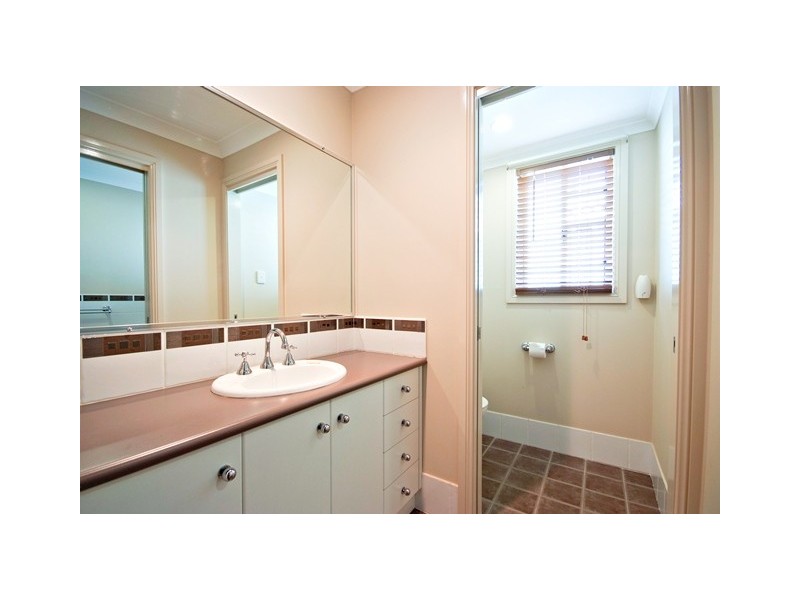 6 Cypress Point Drive, Dubbo NSW 2830