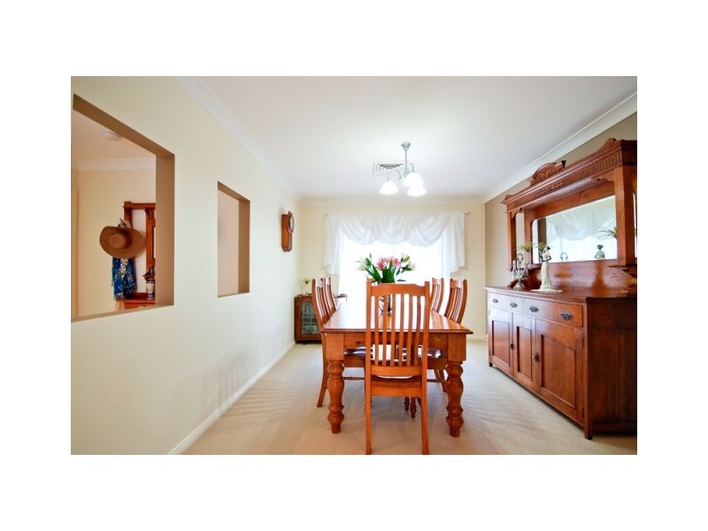 42 St Andrews Drive, Dubbo NSW 2830