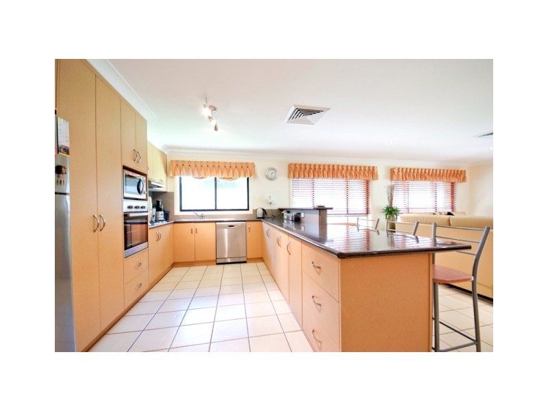 42 St Andrews Drive, Dubbo NSW 2830