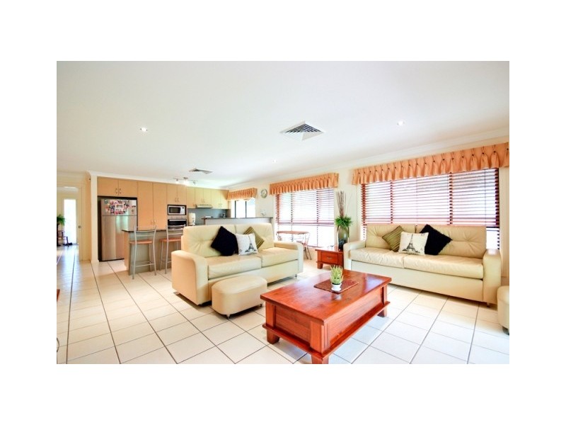 42 St Andrews Drive, Dubbo NSW 2830