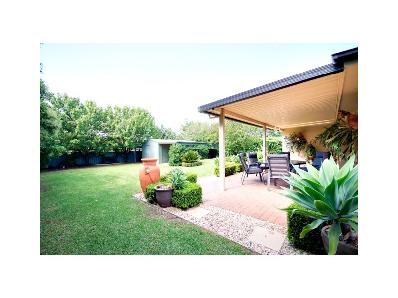 42 St Andrews Drive, Dubbo NSW 2830