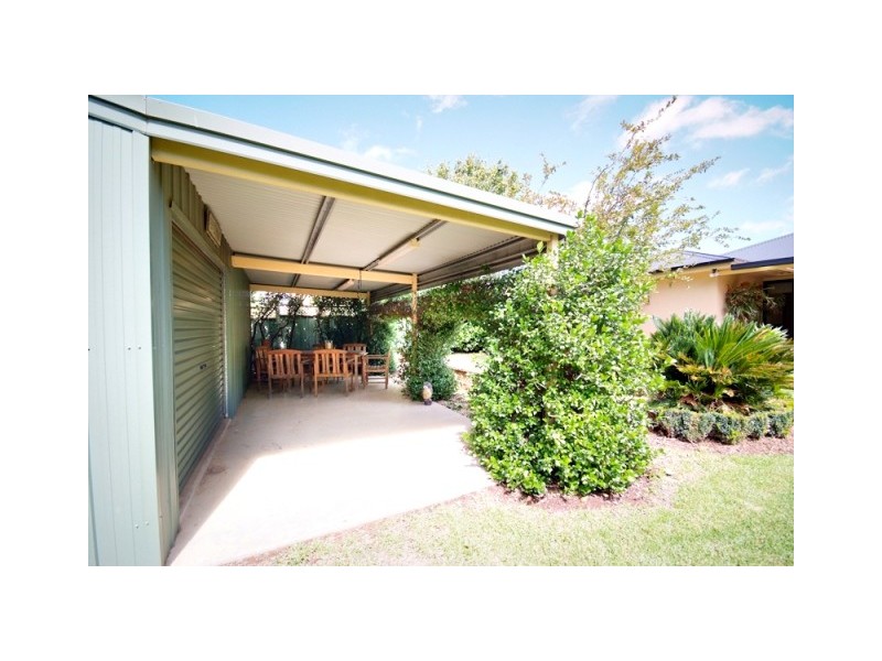 42 St Andrews Drive, Dubbo NSW 2830