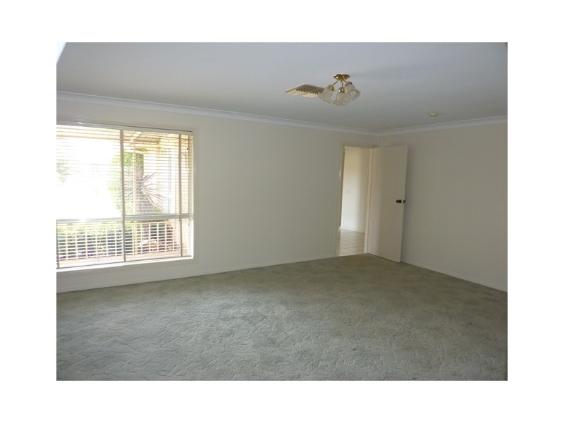 2 Condon Place, Dubbo NSW 2830