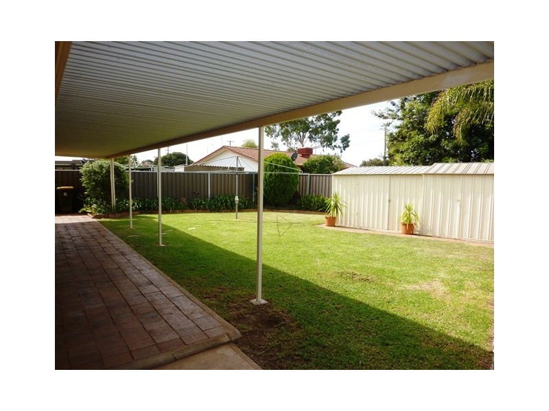 2 Condon Place, Dubbo NSW 2830