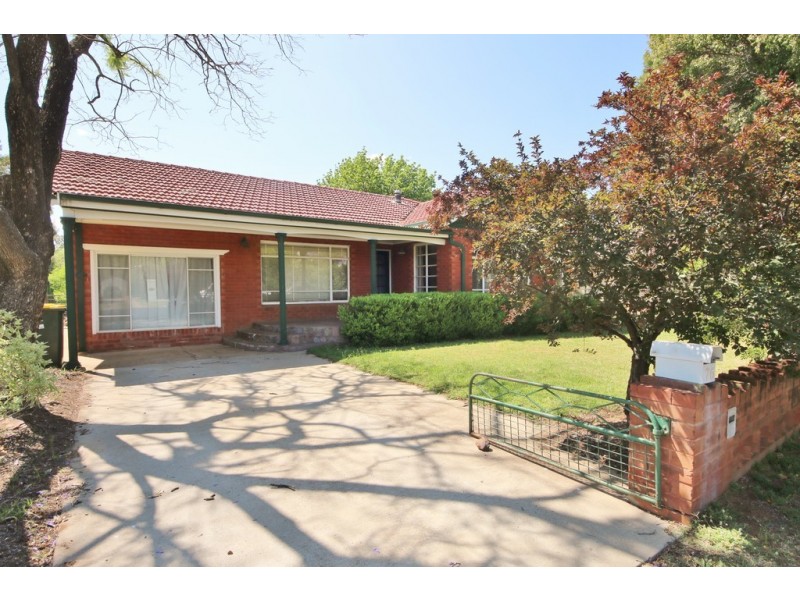 76 Taylor Street, Dubbo NSW 2830