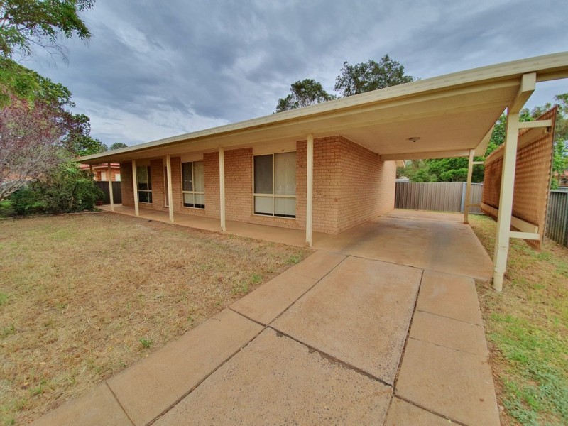 18 Twickenham Drive, Dubbo NSW 2830