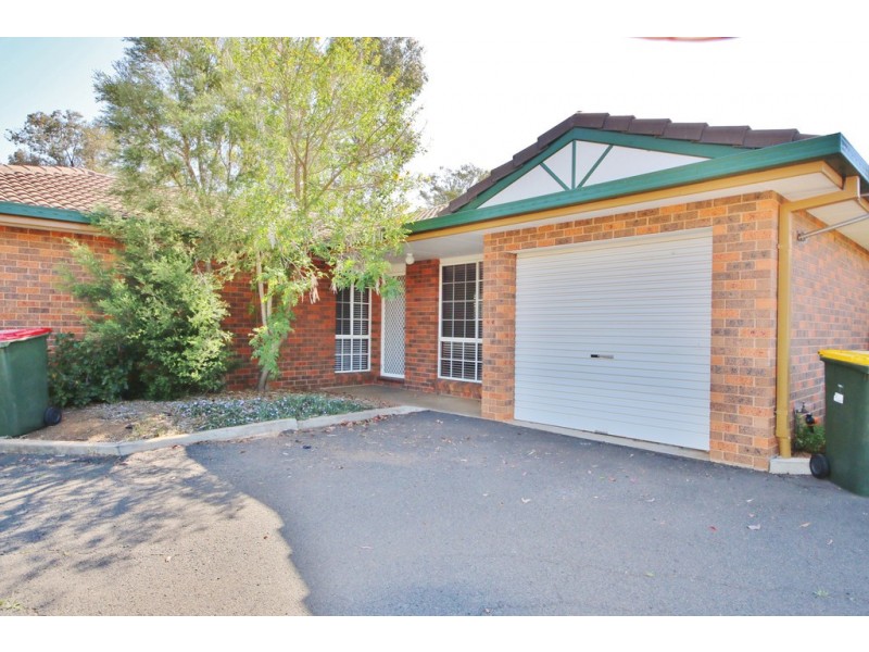 2/69 Baird Drive, Dubbo NSW 2830