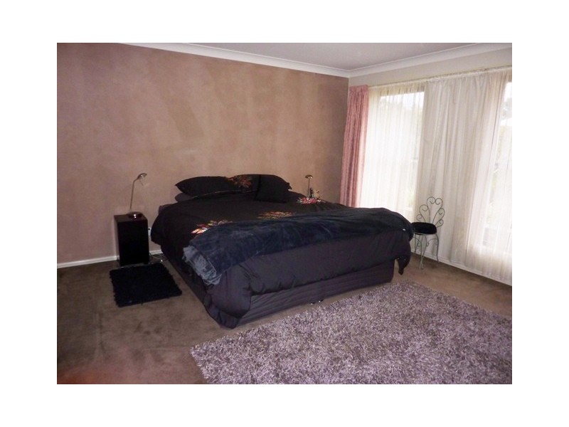 31 Lakeside Circuit, Dubbo NSW 2830