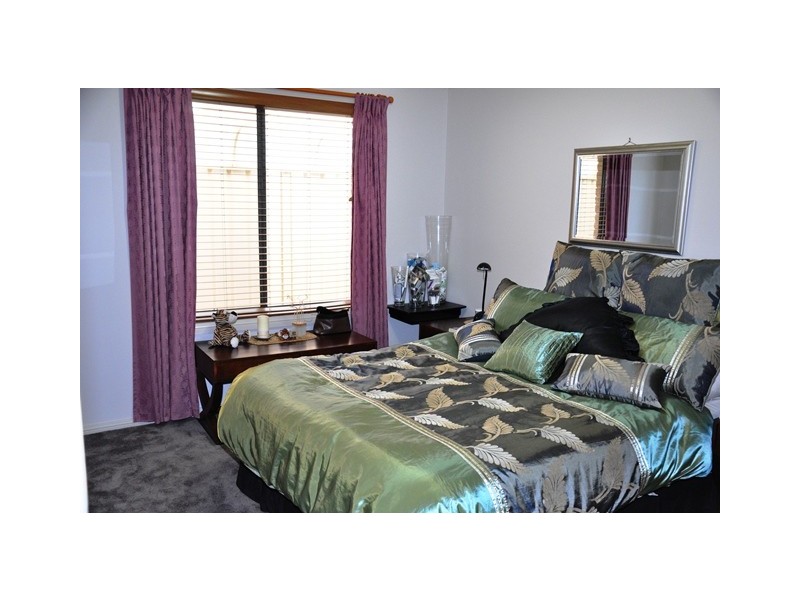 31 Lakeside Circuit, Dubbo NSW 2830