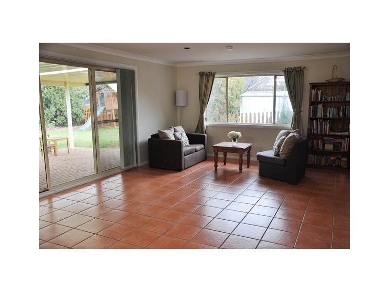 7 Ron Gordon Place, Dubbo NSW 2830