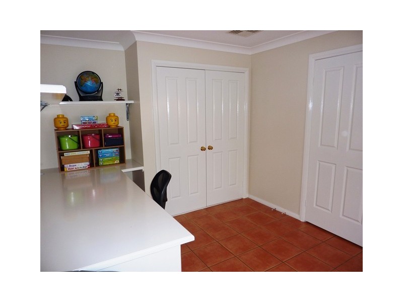 7 Ron Gordon Place, Dubbo NSW 2830