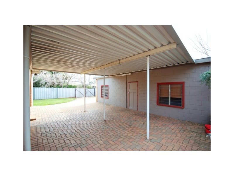 18 Gilbert Street, Dubbo NSW 2830