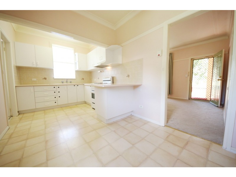 60 Corbett Avenue, Dubbo NSW 2830