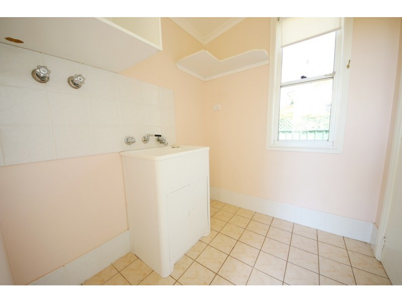 60 Corbett Avenue, Dubbo NSW 2830