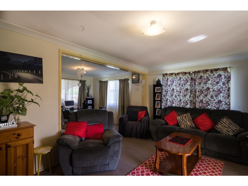 9 Burraway Street, Brocklehurst NSW 2830