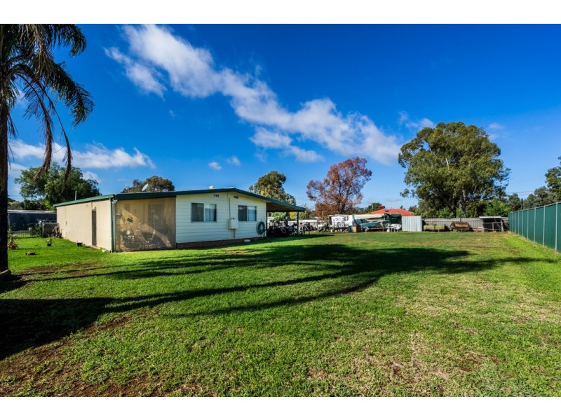 9 Burraway Street, Brocklehurst NSW 2830