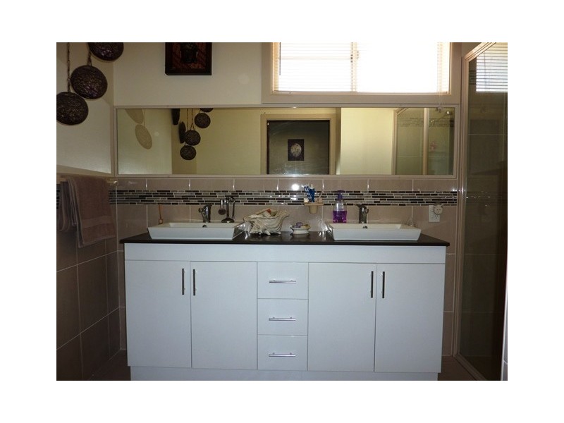 122 Terangion Street, Narromine NSW 2821
