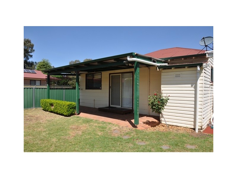 2 Luke Street, Dubbo NSW 2830