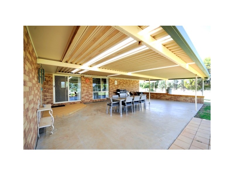 6R Debeaufort Drive, Dubbo NSW 2830