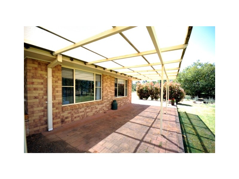6R Debeaufort Drive, Dubbo NSW 2830