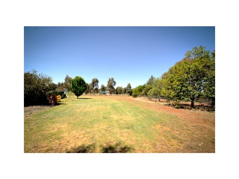 6R Debeaufort Drive, Dubbo NSW 2830