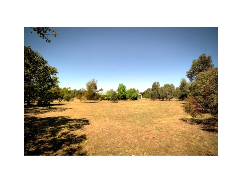 6R Debeaufort Drive, Dubbo NSW 2830