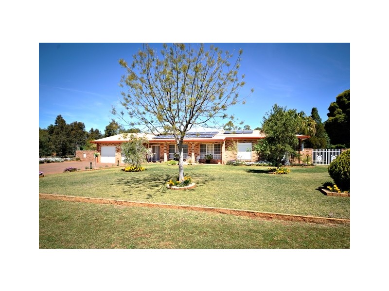 5 Windemere Avenue, Dubbo NSW 2830