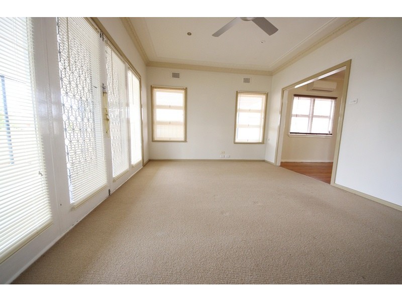 44 Caroline Street, Dubbo NSW 2830