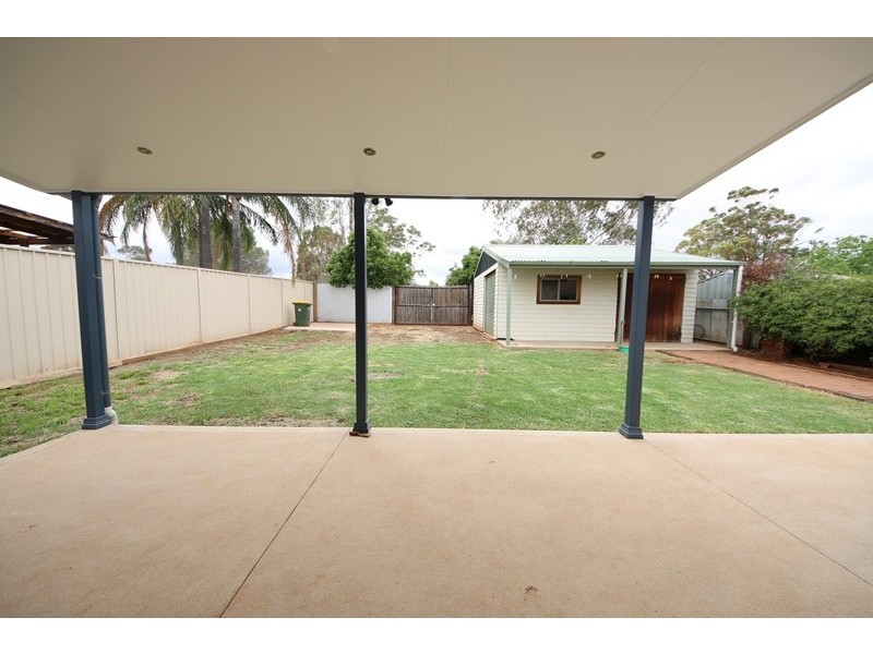 44 Caroline Street, Dubbo NSW 2830