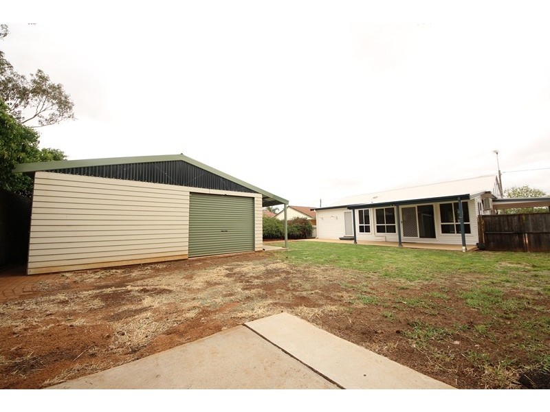 44 Caroline Street, Dubbo NSW 2830