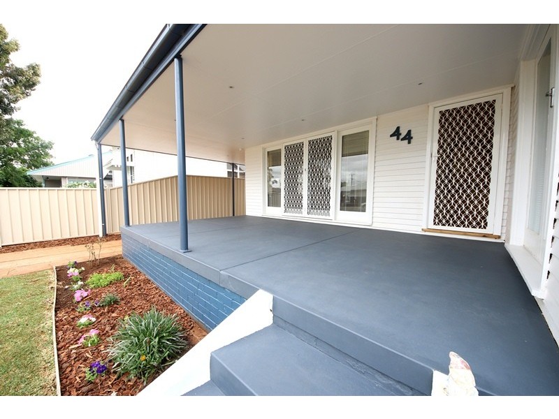 44 Caroline Street, Dubbo NSW 2830