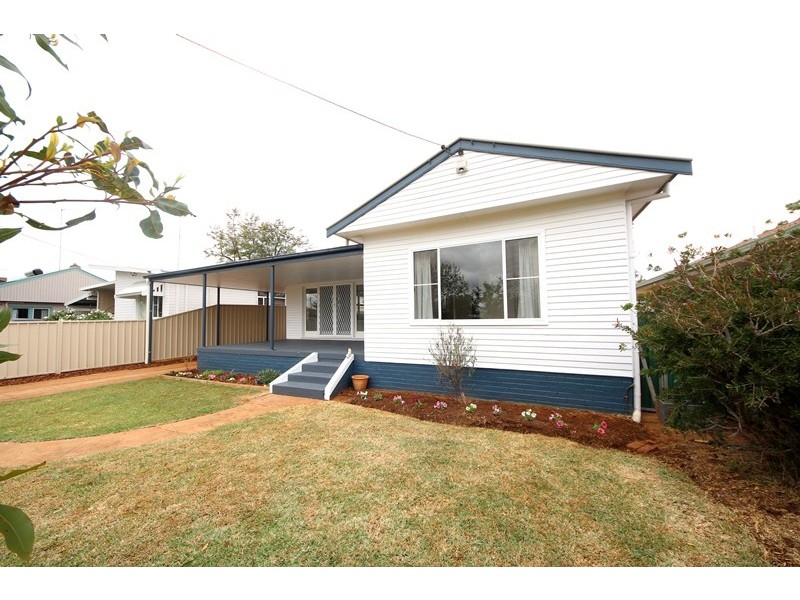 44 Caroline Street, Dubbo NSW 2830