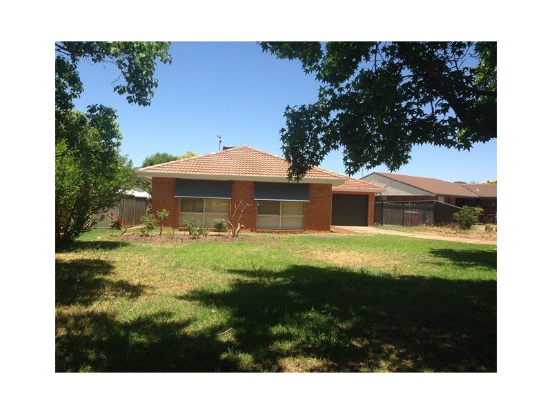 21 Topaz Street, Dubbo NSW 2830
