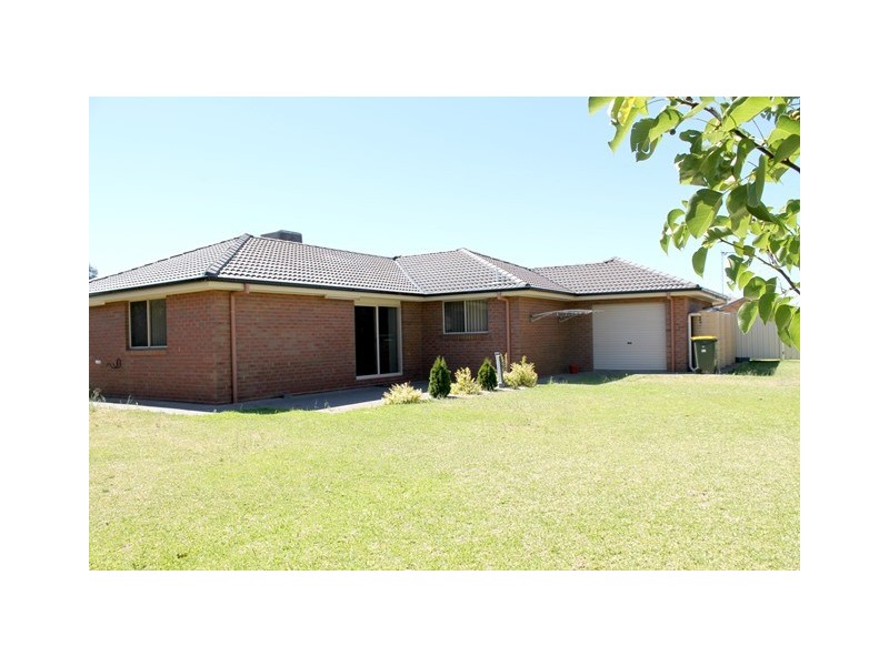18 Sunvale Avenue, Dubbo NSW 2830
