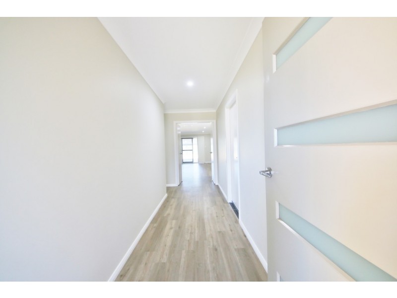 5 Southlakes Parade, Dubbo NSW 2830