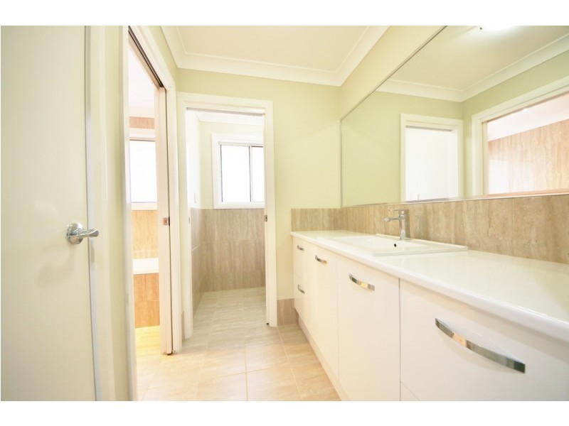 5 Southlakes Parade, Dubbo NSW 2830