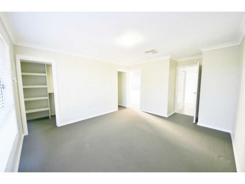5 Southlakes Parade, Dubbo NSW 2830