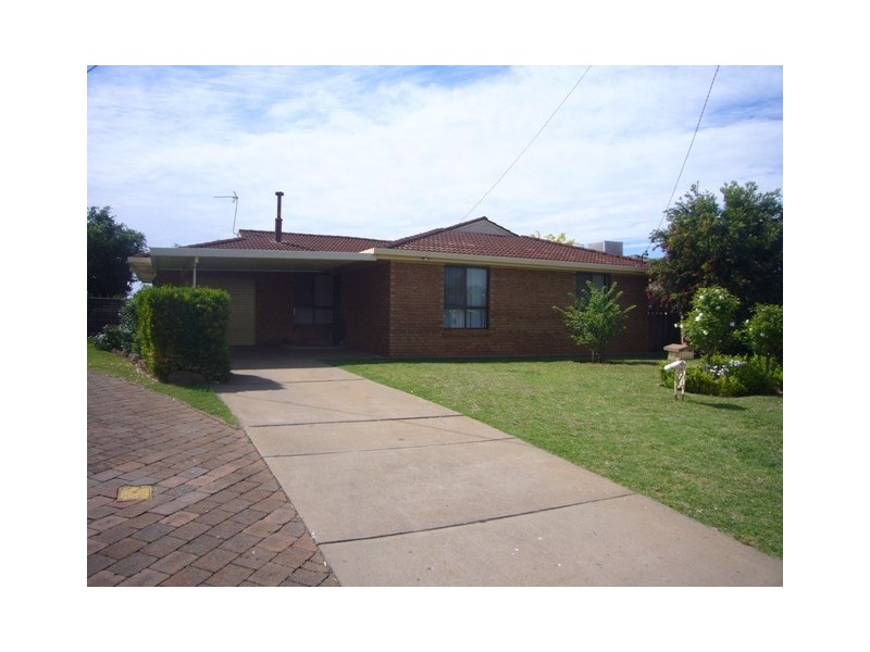 34 Mumford Crescent, Dubbo NSW 2830