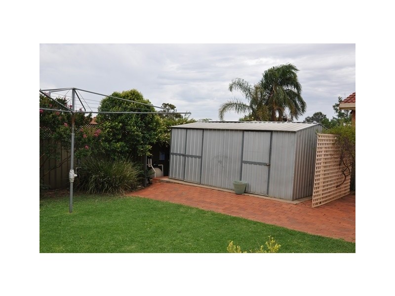 5 Christie Close, Dubbo NSW 2830