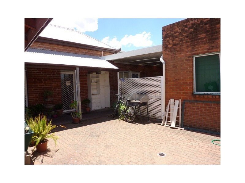 68 Bultje Street, Dubbo NSW 2830