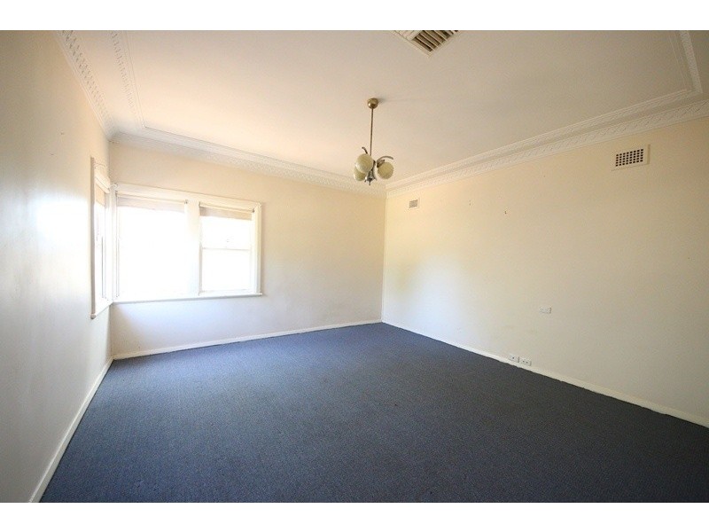 10 Gillis Avenue, Dubbo NSW 2830