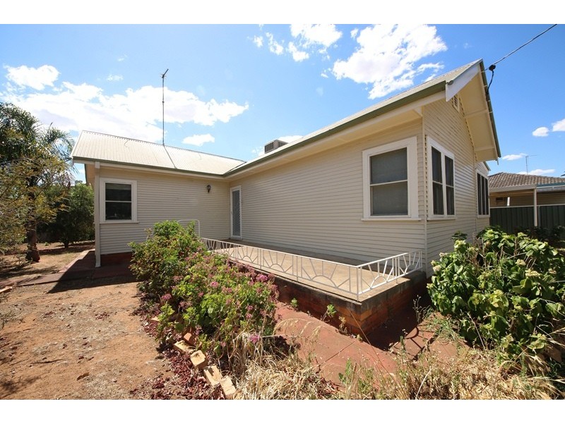 10 Gillis Avenue, Dubbo NSW 2830